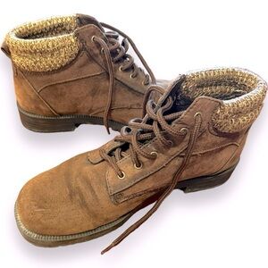 Predictions Leather Collection | Ankle Boots